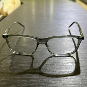 Brand new Gucci Eyeglasses. GG1159O 002 Size 56-17-145